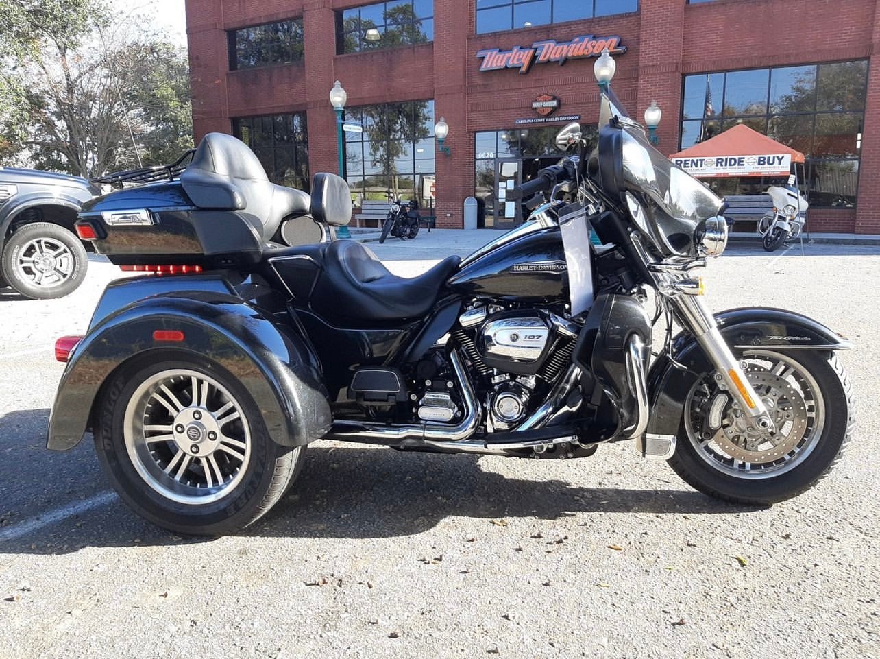 Used 2018 Harley-Davidson Trike Motorcycle TRI GLIDE ULTRA CLASSIC